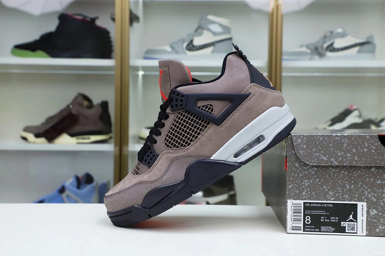 AIR HAZE' 'TAUPE JORDAN 4 RETRO 0131